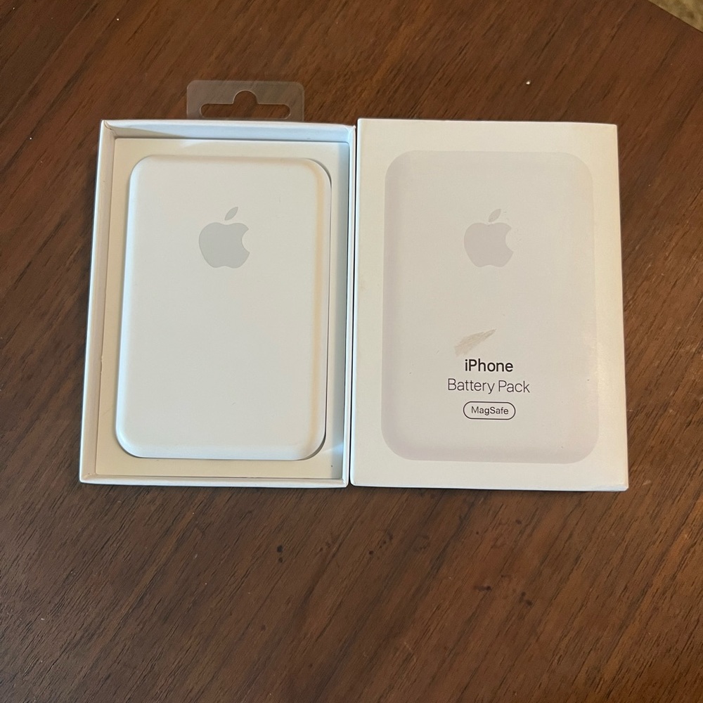 Apple MagSafe charger